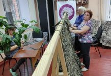 Пятьдесят четвертую маскировочную сеть сплели в Центре поддержки добровольчества Ермишинского района
