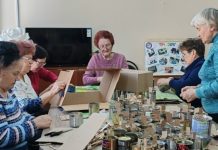 Более 100 окопных свечей сделали ермишинские добровольцы