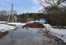 В Ермиши река затопила несколько улиц