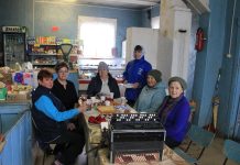 В отрезанном от «большой земли» поселке Ермишинского округа отпраздновали Красную горку