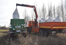 В Ермишинском округе подкармливают озимые и боронуют зябь