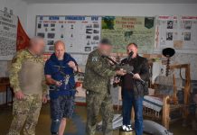 Бойцы 145-го полка передали в Ермишинскую школу артефакты с фронта
